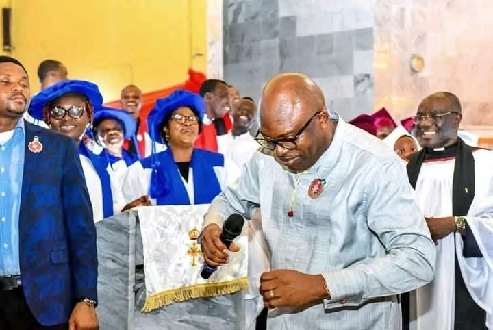 Governor Fubara Attends Crossover Service In Opobo, Says Red Pen Still With Him